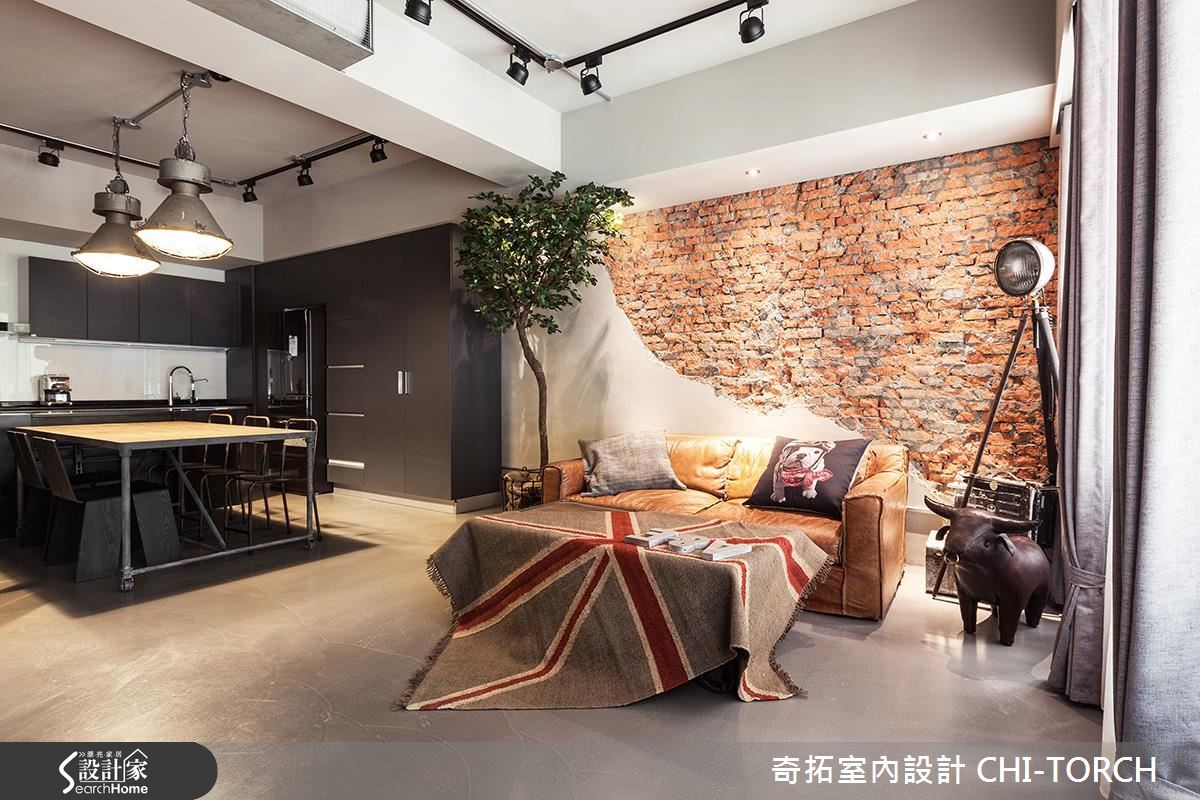 保留红砖、重整老屋格局，变身经典工业宅